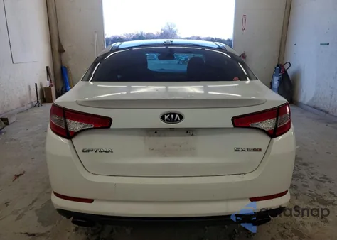 2012 Kia Optima Sx z USA, uszkodzony, nr VIN 5XXGR4A6XCG054567